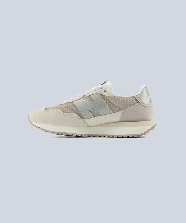 Tenis New Balance Para Mujer Crema image number null